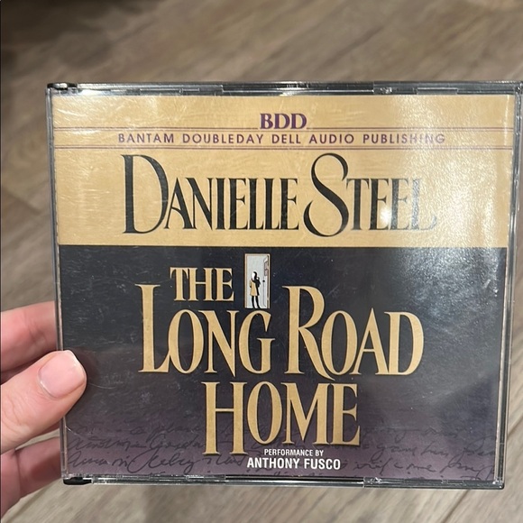 Lot of 7 Danielle Steele Audiobook CDs The Long Road Home, Toxic Bachelors - Picture 8 of 16